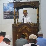 Safari Ramadhan, Pj Wali Kota Kendari Serahkan Bantuan di Masjid At-Taqwa Bungkutoko