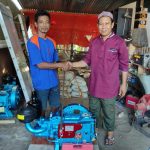 Serahkan Bantuan Mesin Kanting dan Mesin DS, Kepala Desa Puuwonua: Mohon Digunakan dengan Baik