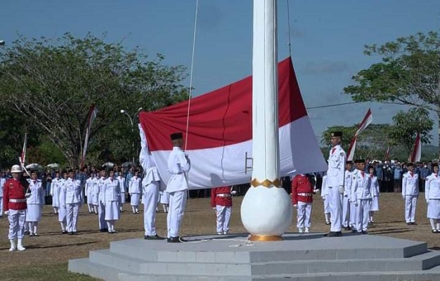 Ketgam Pasukan Paskibraka saat bertugas mengibarkan bendera merah putih