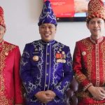 Bupati Ruksamin Hadiri Peringatan HUT Kabupaten Kolaka ke-64 dengan Balutan Baju Adat Tolaki