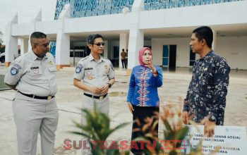 Jasa Raharja Serahkan 400 Bibit Pohon Tabebuya Dukung Penghijauan Kota Kendari