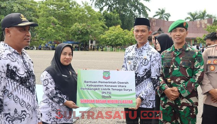 HGN dan HUT Ke-80 PGRI, Bupati Konut Distribusikan 78 Unit Smart Classroom serta PLTS ke 29 Sekolah Dasar