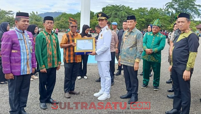Kado Hardiknas 2026, Bupati Konawe Utara Beri 10 Sekolah Penghargaan Kandidat Sekolah Rujukan Google