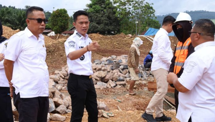 Usai Teken Kontrak Konstruksi, Bupati Ikbar Tinjau Lokasi Pembangunan RSUD Konawe Utara