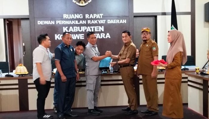 Komitmen Tata Kelola Keuangan yang Transparan, Pemkab Konawe Utara Serahkan Ranperda Pertanggungjawaban APBD 2025 ke DPRD