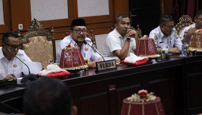 ‎Wakili Bupati, Sekda Konawe Utara Pimpin Rakor Evaluasi Serapan Anggaran dan PAD Tahun 2026