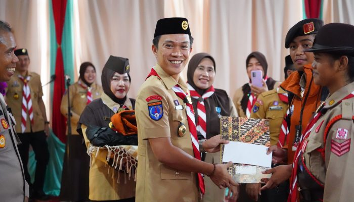 ‎Kwarcab Gerakan Pramuka Konawe Utara Lepas Kontingen Jambore Nasional XII 2026, Bupati Ikbar: Tunjukkan Karakter Generasi Muda Konut yang Disiplin dan Berprestasi  ‎