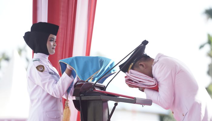 Pimpin Upacara HUT ke-81 RI di Lasolo, Bupati Konawe Utara Kobarkan Semangat Persatuan dan Kerja Nyata