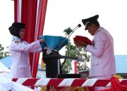 Wakil Bupati Abuhaera Pimpin Upacara Penurunan Bendera HUT ke-81 RI di Konawe Utara