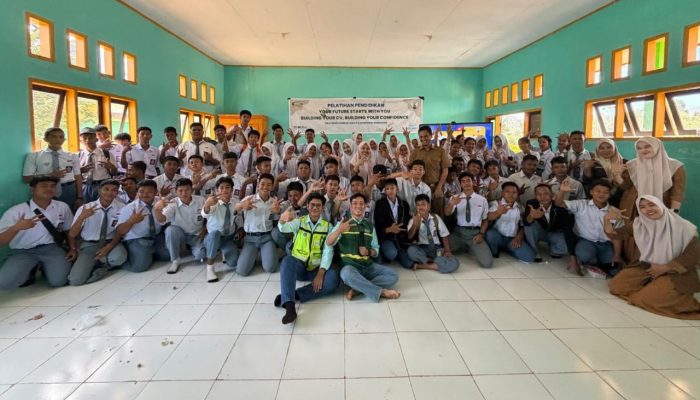 ‎KPP Mining Bekali Siswa SMAN 1 Landawe dengan Pelatihan CV dan Interview, Siapkan Generasi Muda Hadapi Dunia Kerja